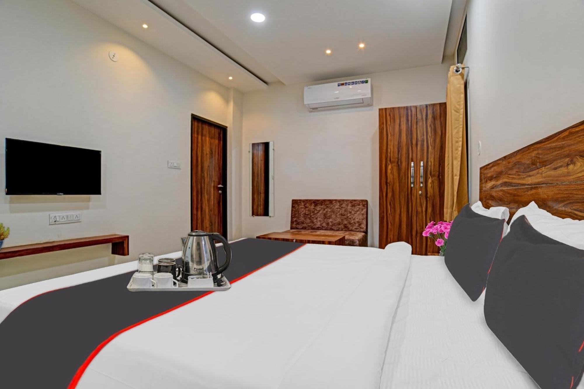 Hotel O Blue Sky Indore Zewnętrze zdjęcie