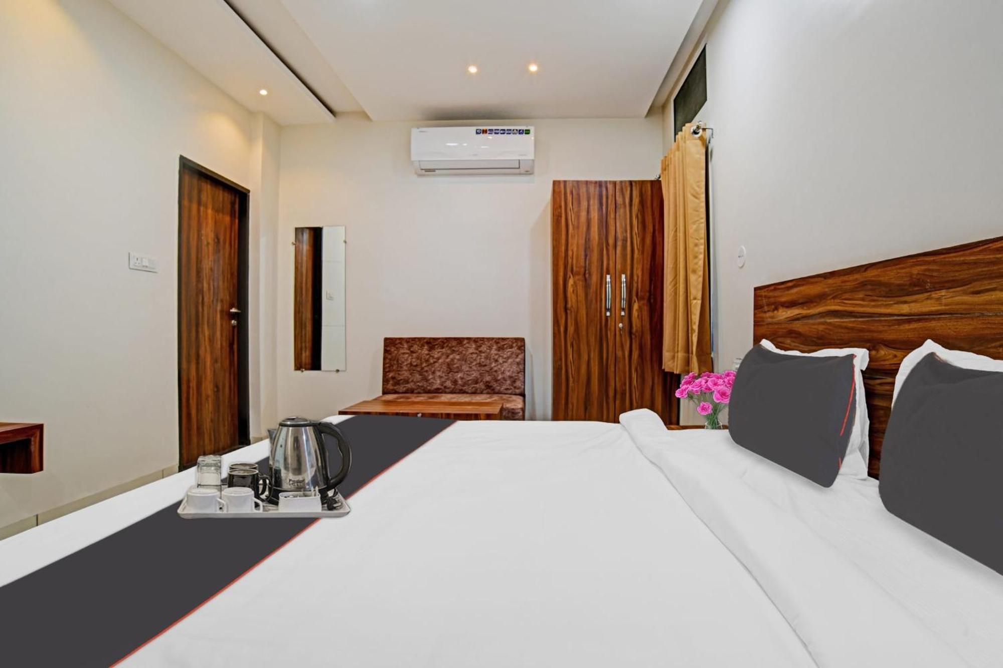 Hotel O Blue Sky Indore Zewnętrze zdjęcie