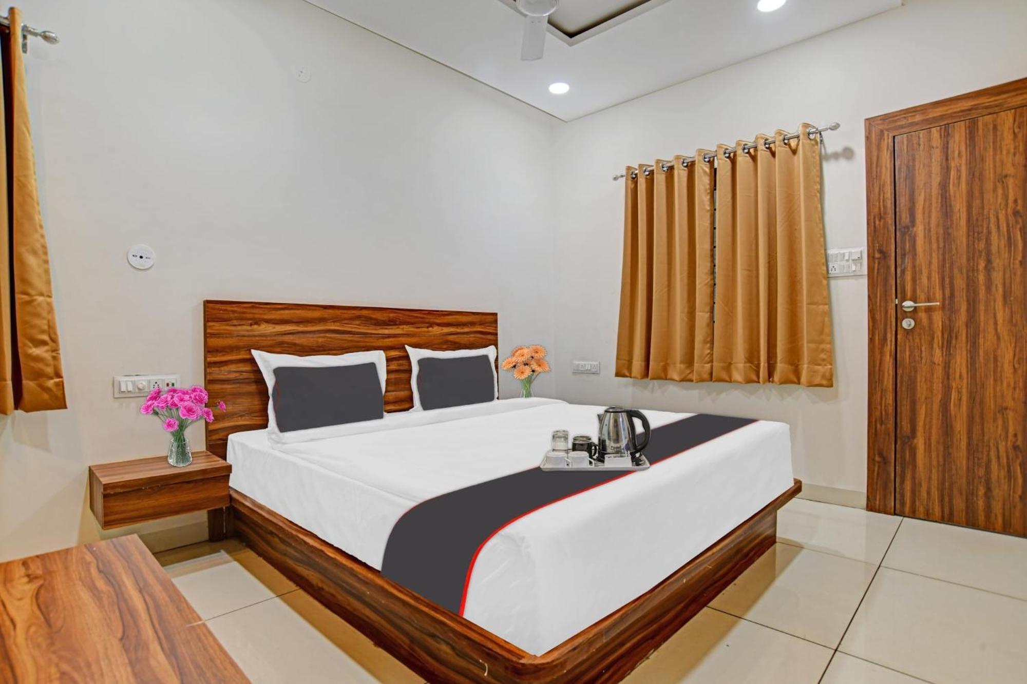 Hotel O Blue Sky Indore Zewnętrze zdjęcie